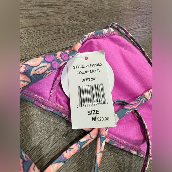 NWT bikini top - Picture 4 of 4